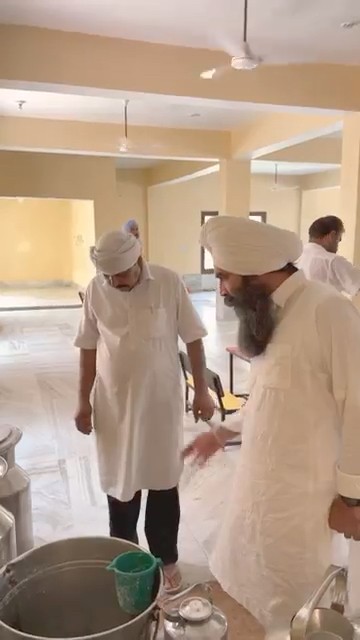 Baba ji gye langar ghar me 🙏❤️ #derajagmalwali  #santbirendersinghji