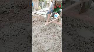 দক্ষ হেল্পারের হাতে বানানো পারফেক্ট ঢালাই #construction #enginiring #bildung #foryou #shorts
