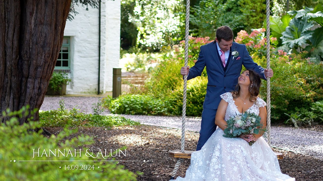 Hannah & Alun | Tyn Dwr Hall