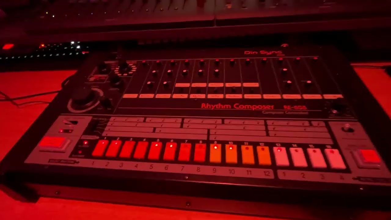 I build my own DinSync RE-808 - YouTube