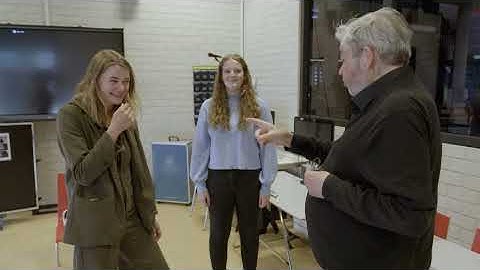 Emma & Maarten proberen VR-brillen: ‘Kan weinig indrukwekkends zijn’ | Wortelboer en van Rossem