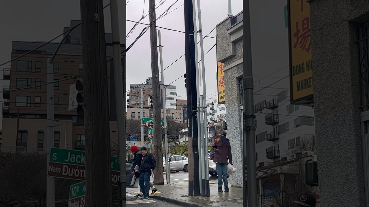 S. Jackson St and 10th Ave - Streets of Seattle