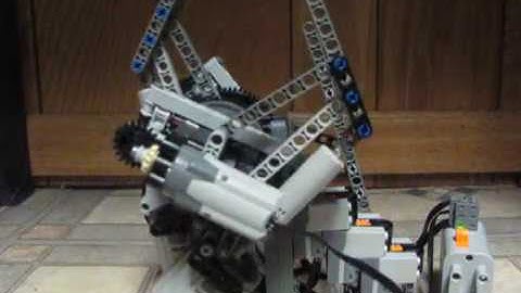 Prototype Hand, Vid6: LEGO Technic/Power Functions - 2011