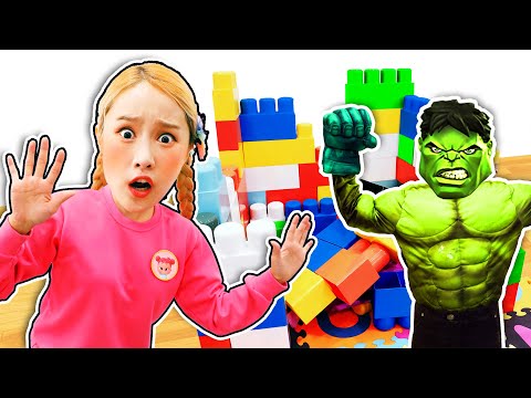 지니는 히어로가 되고 싶어요 Super <strong>Hero</strong> pretend <strong>play</strong>