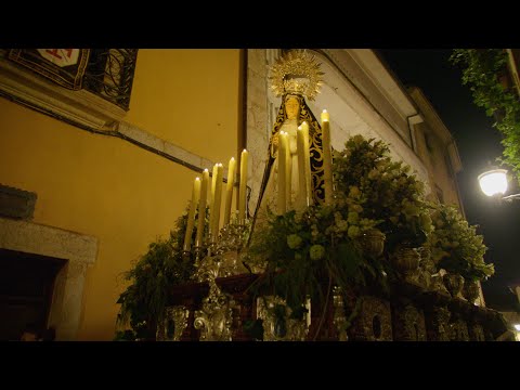 La Real Hermandad Jesús Nazareno procesiona a La Soledad el Sábado Santo