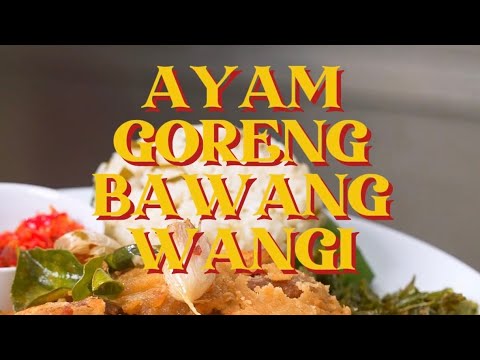 아얌 고렝 바왕 와니(Ayam Goreng Bawang Wangi)와 라임 잎 밥