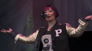 Video thumbnail of "'Drop Dead Gorgeous' by Republica at LeeStock 2018"