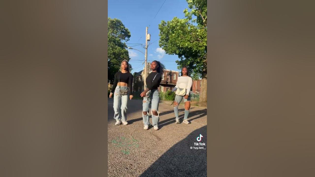 Mmmmm🔥🔥 #dance #tiktoksounds #may #2025 #shortsfeed #tiktokviral #tiktok #trend