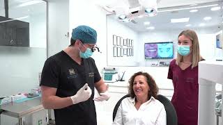 Testimonio de paciente que se realizó tratamiento de implantes dentales Castilla Bersabé Fuengirola