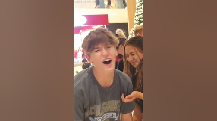 Kiss or slap? *Cringe Edition*