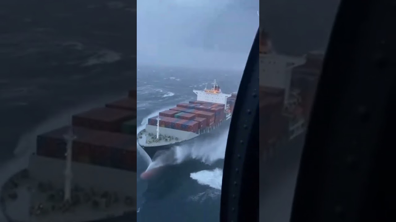 Container ship in massive storm, what happens next 😱 