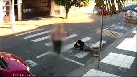 Mãe PM mata assaltante armado em frente à escola da filha em Suzano (SP)