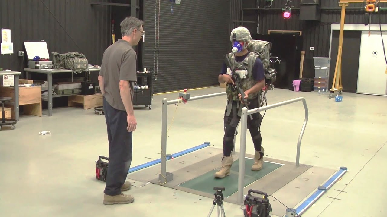 New futuristic bionic arm unveiled for 2 veterans