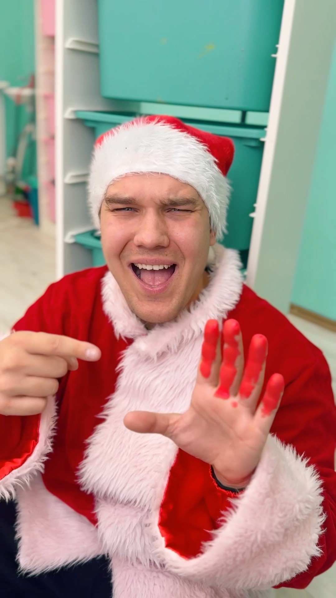 So Dramatic Santa ?‍?