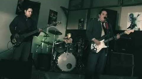 THE EXCELENT-ALIVE AND STRONG (VIDEO)