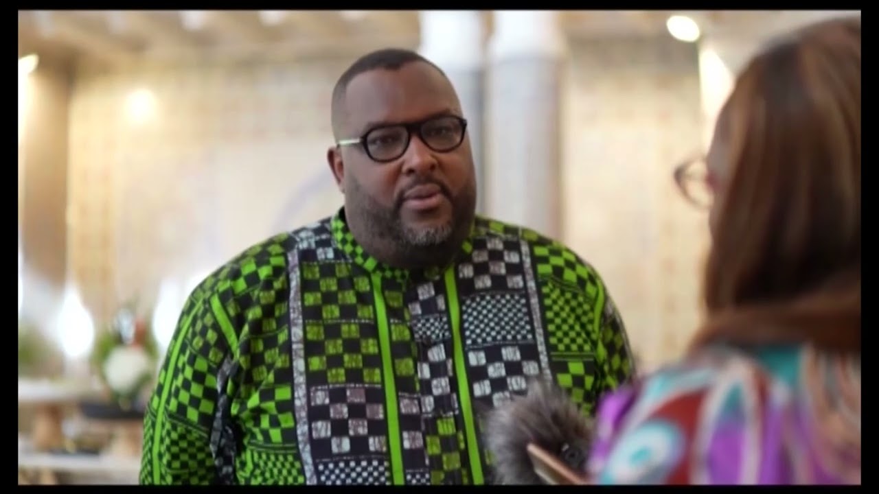DENYSE NYAKERU REND VISITE A BOBBY LADAWA
