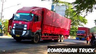 Rombongan truck kontainer melintas | kuliner di jalur lintas selatan