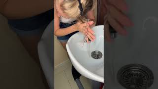Как отмыть волосы от слайма #слайм #slime #лайфхакиерофеевых