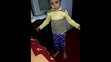 بنت اخويا وهيا بتتعلم الإنحراف ٤سنين ونص 