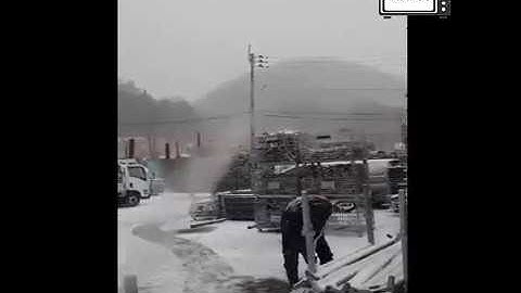 Công Trường Đơn Hàng Cốp Pha Vào Mua Đông Tại Nhật Bản