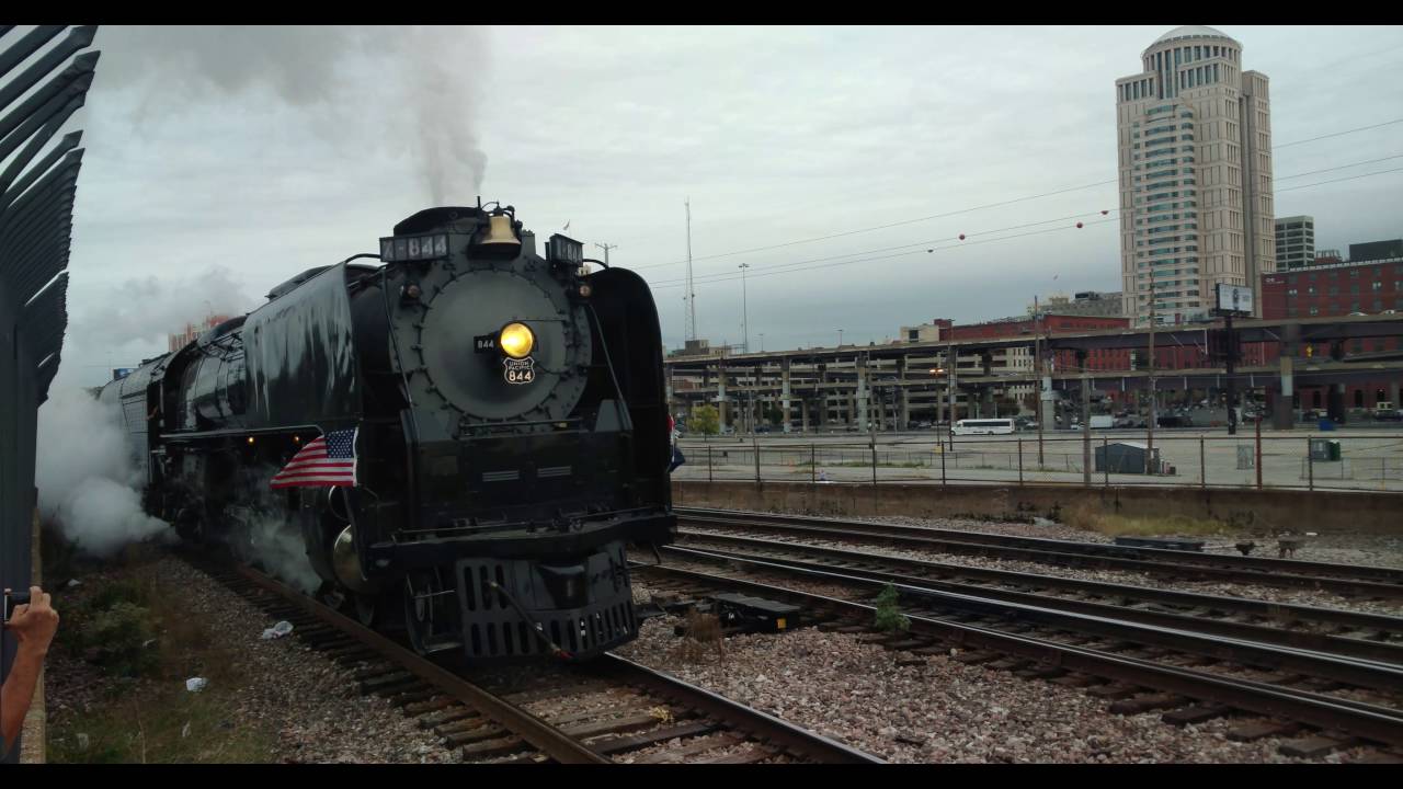 UP X-844 Eastbound, St. Louis, Missouri. 19 October 2016 - YouTube