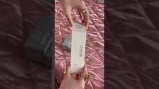 #rhodeskin #rhode #unboxing #unboxingvideo #unboxingshorts #skincare #skincareproducts