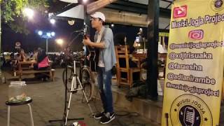 Adek jilbab Biru !!! Pengamen Jogja Lagunyaa Baperrr  Pendopo Lawas