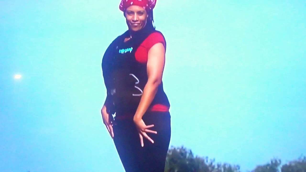 Wipeout Clip: Carmin Tandy The Tidal Wave!