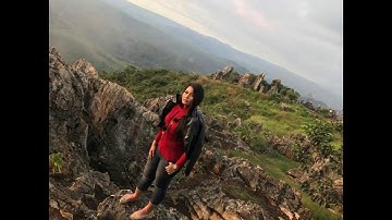 SETAHUN SETENGAH