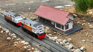 Making and Assembling a Miniature of the Small Karangpucung Station and Rocky Railroad in the Kon...