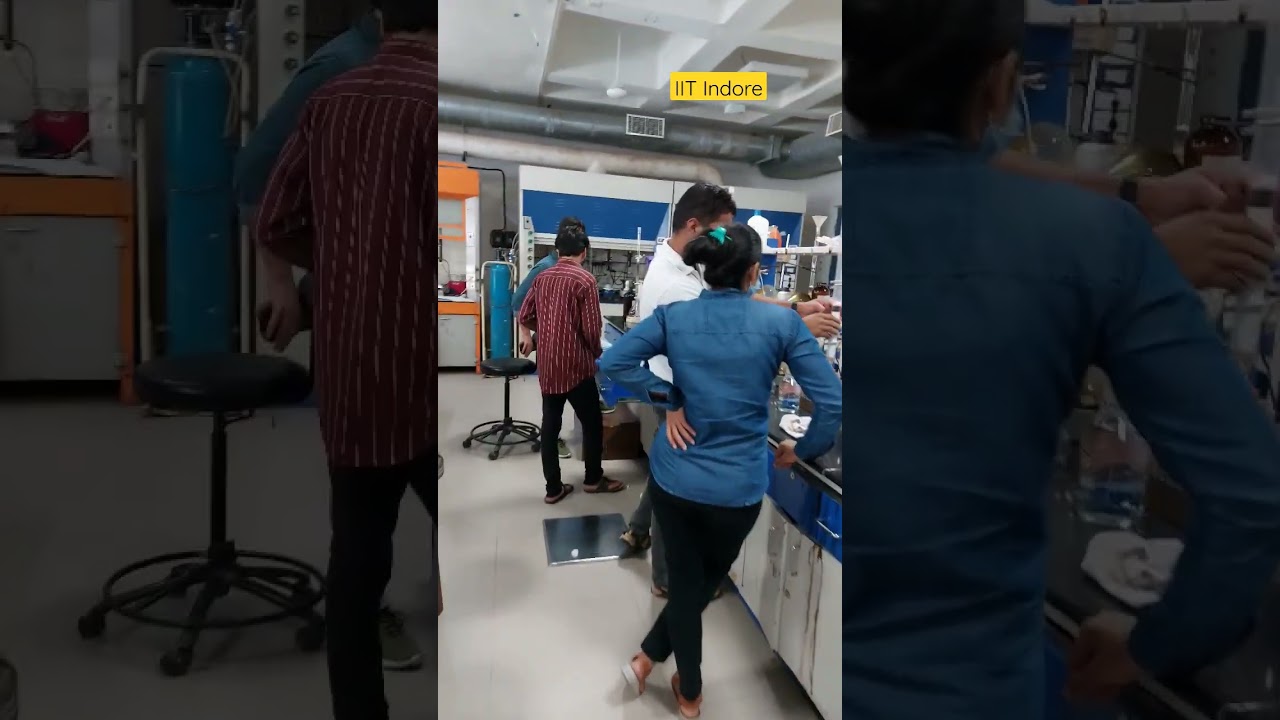 Apna kam chalu hai ❤️ Organic Lab | IIT Indore | Chemistry Lab | 