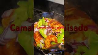 Camarones Guisado