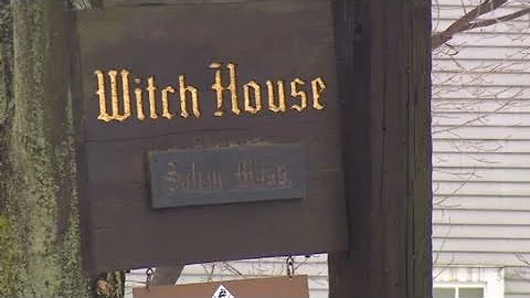 CNN: Foreclosures up demand for Salem witches