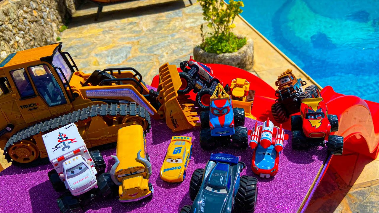 Looking for Disney Pixar Cars On the Rocky Road : Lightning Mcqueen ...