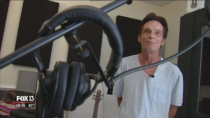 'Homeless piano man' recording album