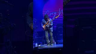 Amazing Victor Wooten bass solo