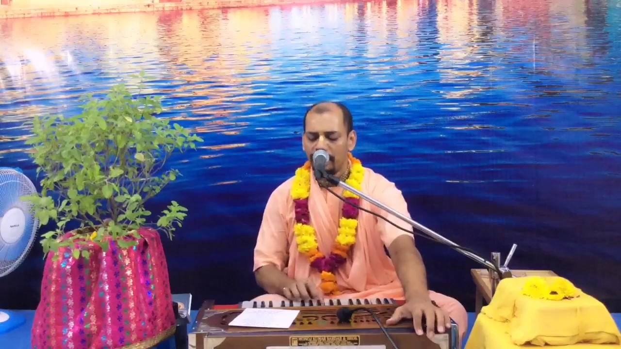 Sakhi Ri Mere Mana Abhilasa Hoya Hindi Kirtan on 16092018 Evening