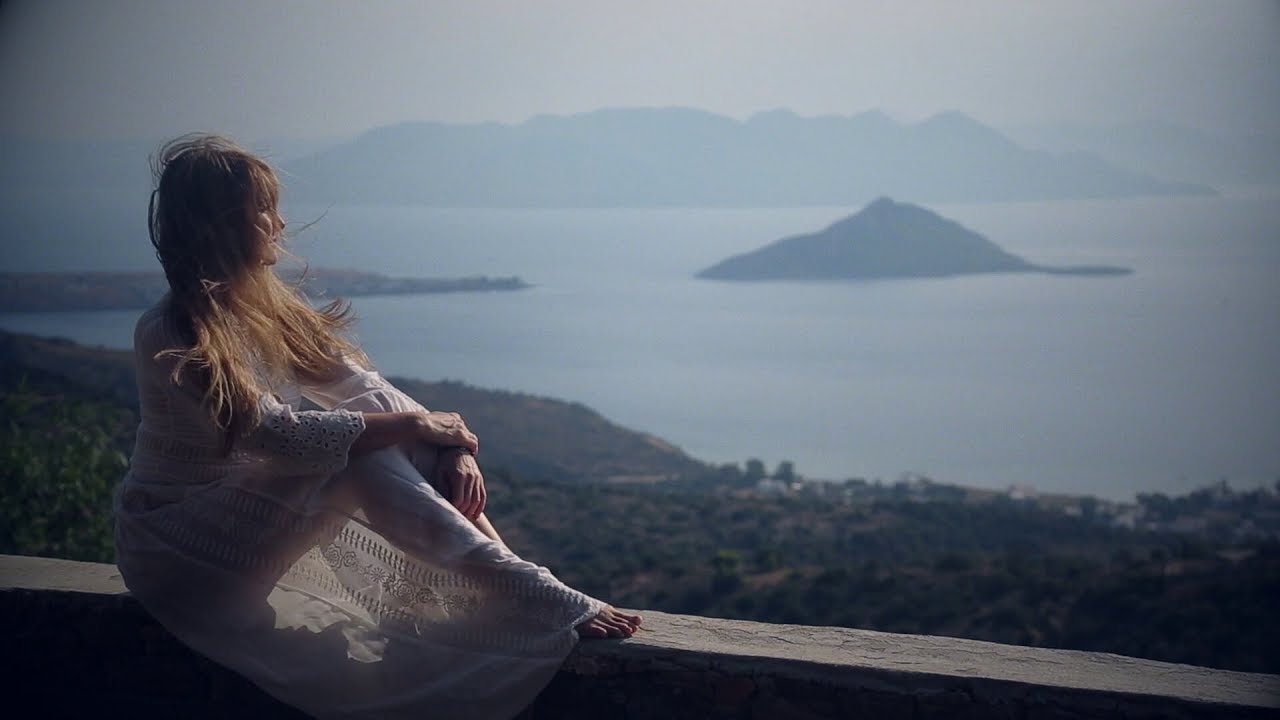 Ηρώ Σαΐα - Κι εγώ η θάλασσά σου (Video Clip)