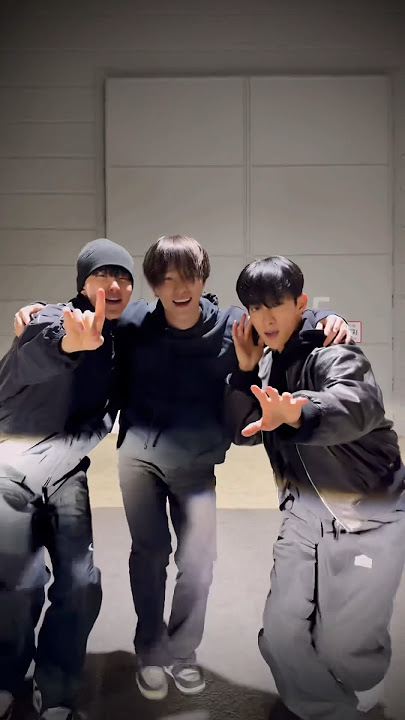 Please don't tell me #Wait 🤫 with #HOSHI #호시 #DK #도겸 #SEVENTEEN #세븐틴 #DINO #디노 #DINO_Wait #shorts