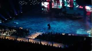 Rascal Flatts decides to have some church up in here!