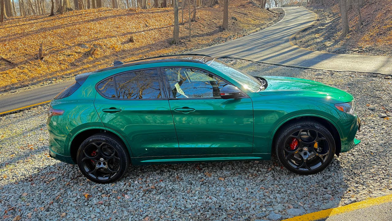 Alfa Romeo Stelvio Tributo Italiano 2025 года. Год владения | Возможно, это будет недолгий опыт.