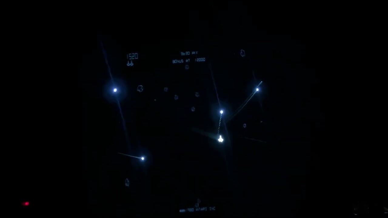 Asteroids Deluxe cocktail cabinet vector monitor test.