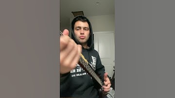 Thumbnail of LIZZO 🎸 bass cover #shorts