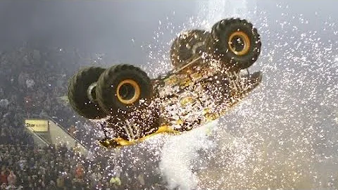Monster Jam - Tom Meents Max-D Most INSANE Moments...