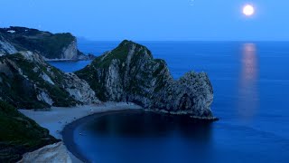 A Moonlit Night on the Beach Time lapse by Warren Photographic 14,598 views 2 years ago 33 seconds