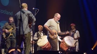 Shooglenifty and The Dhol Drummers of Rajasthan - Venus In Tweeds (Live at Celtic Connections 2015) chords