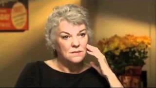 Tyne Daly on kissing "Columbo"- EMMYTVLEGENDS.ORG