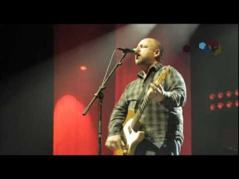 Pixies - Bone Machine & Wave of Mutilation (en viv...