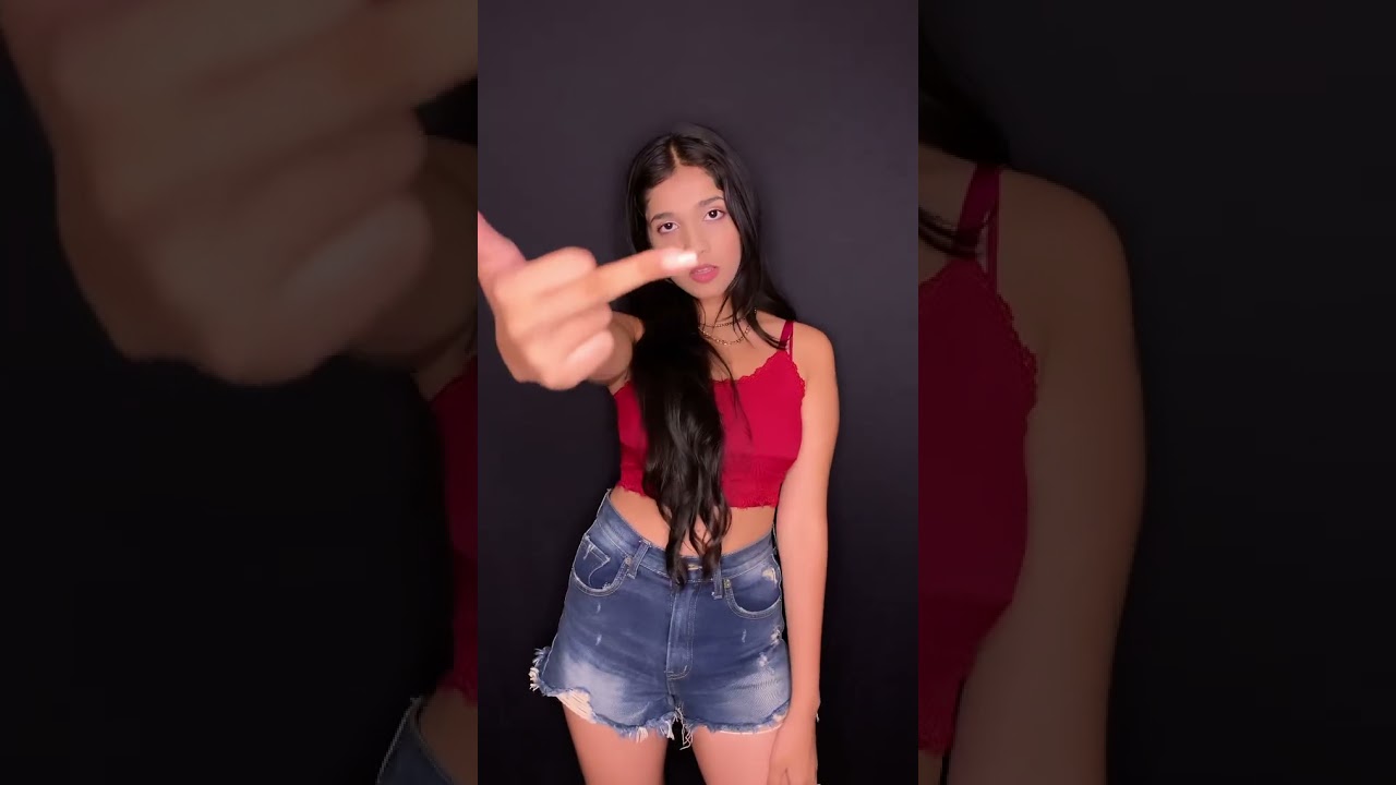 Braless indian girls | shaking boobies 