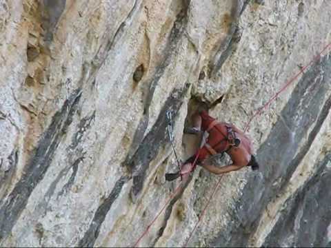 Escalada-climbin...  Javi Caldern. La Muela. Va Fu...